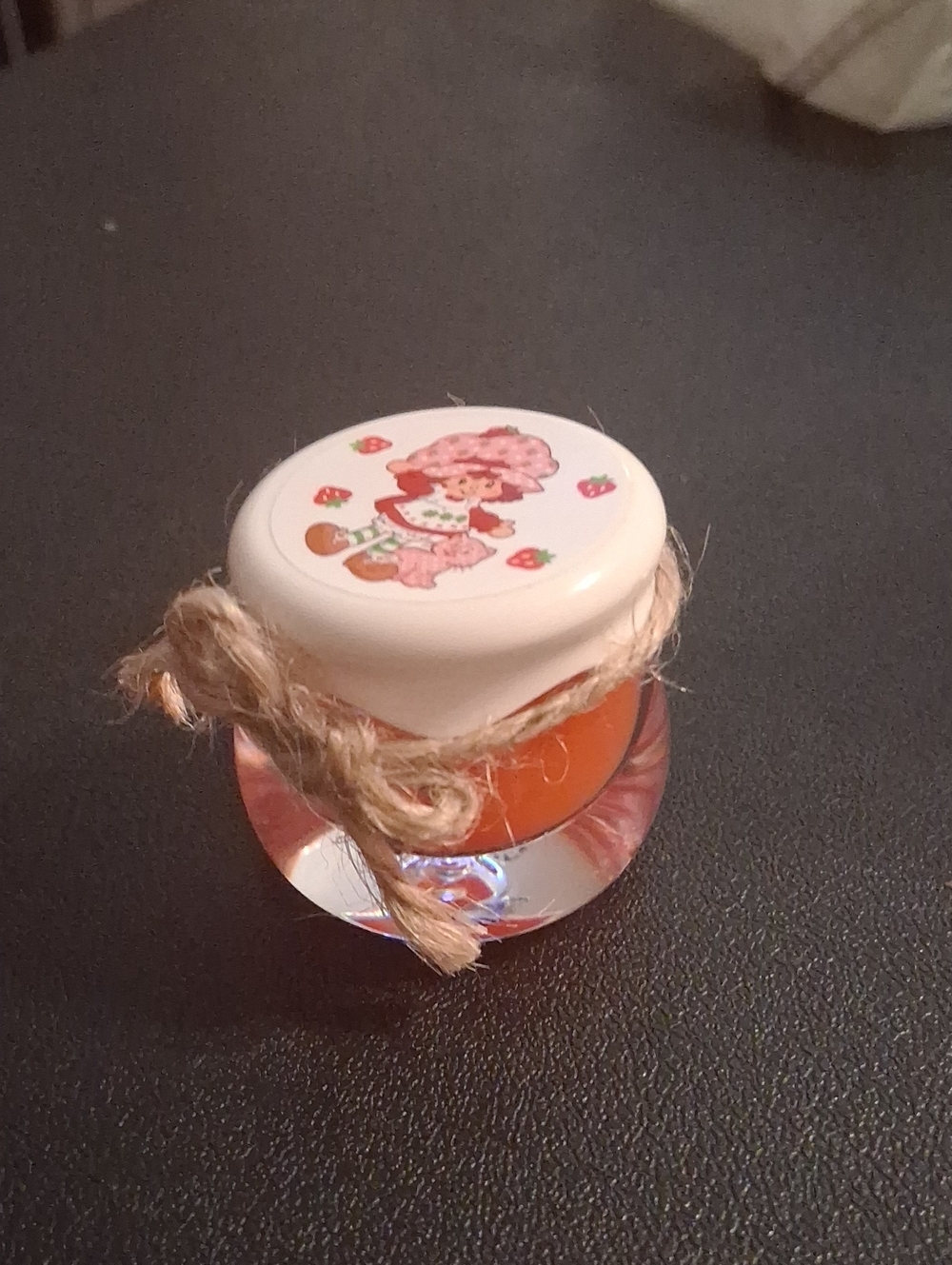 Strawberry Scented Lip Balm Jar - Pink/White
